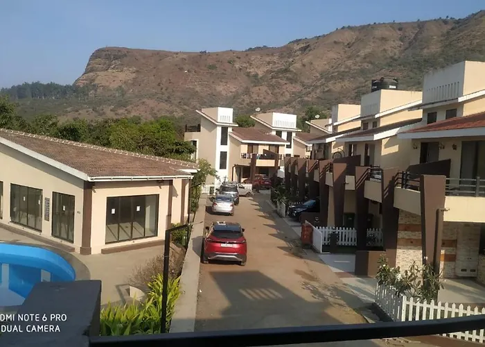 Villa At Lonavala - Saga Montana